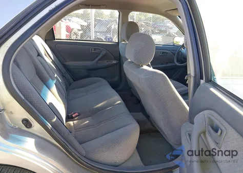 2001 Toyota Camry Ce/Le/Xle from USA, damaged, VIN 4T1BG22K71U783029